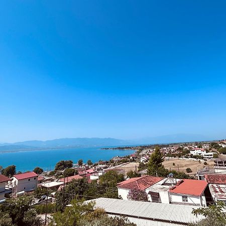 Bay Holiday Hotel & Spa Karavomilos  ภายนอก รูปภาพ
