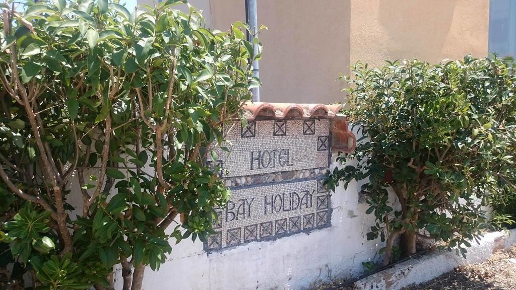 Bay Holiday Hotel & Spa Karavomilos  ภายนอก รูปภาพ