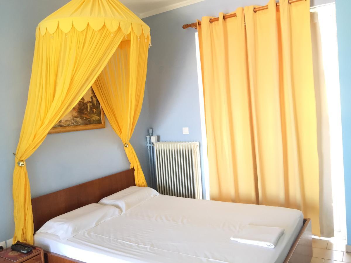 Bay Holiday Hotel & Spa Karavomilos  ภายนอก รูปภาพ